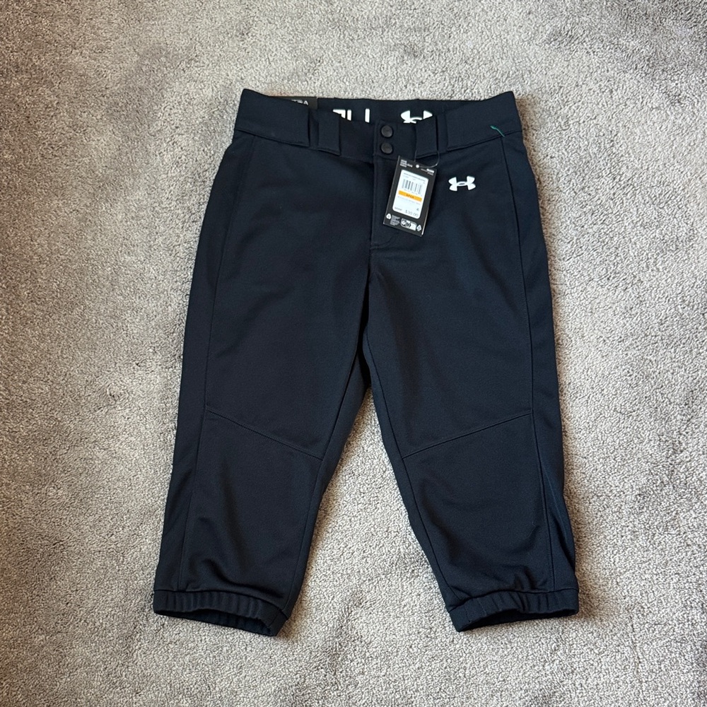 Under Armour Utility Cropped Black Softball Pants SIZE S Performance